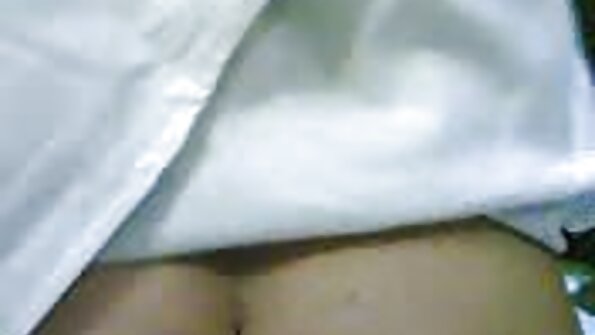 ড্যামন তার সেক্সি বান্ধবীকে বাঙালি সেক্স ভিডিও বাথরুমে চুদে