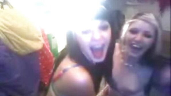 একাকী Paige Owens পায় একটি গরম অশ্বপালনের সেক্সি বিএফ বাংলা দ্বারা হার্ডকোর